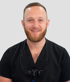 Dr. Ryan Salisbury